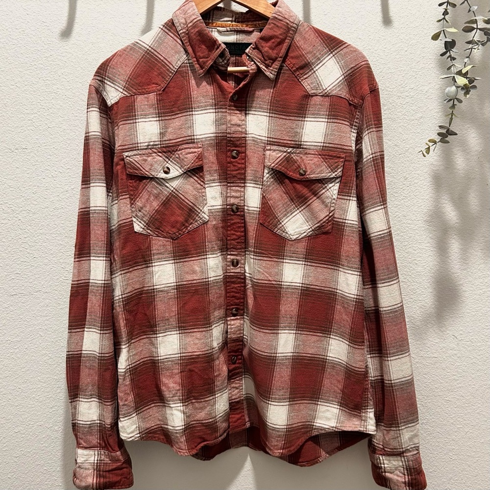 Dakota Grizzly Red and White Casual Button Down Plaid Flannel Shirt